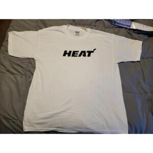 Miami Heat Basketball White Mens T Shirt Size Xl Arena Promo Cadillac Nwot